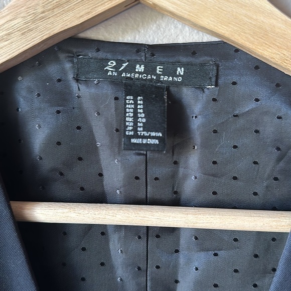 21 MEN Black Vest - Picture 3 of 6